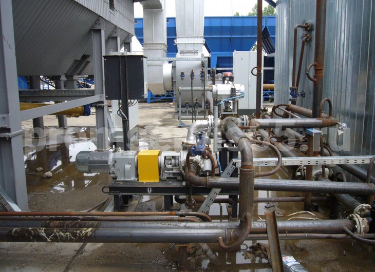 Bitumen pumping unit